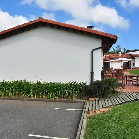 Familiar Cercano A Playa De Rodiles 5 *