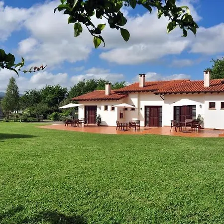 Familiar Cercano A Playa De Rodiles 5 *