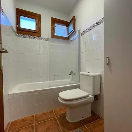 Familiar Cercano A Playa De Rodiles 5 شقة