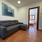 Familiar Cercano A Playa De Rodiles. 5 アパート *